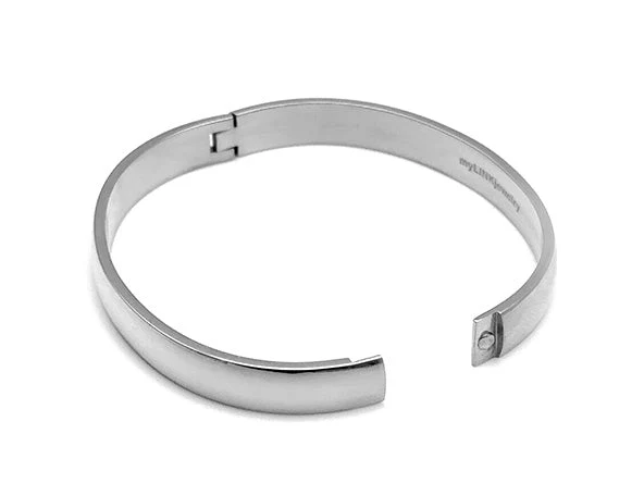 Bold Cuff Bracelet - Image 6