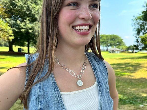 Stunning Signature Paperclip Chain - Image 4