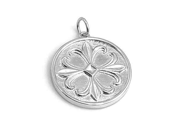 Lily & Daisy Medallion - Image 5